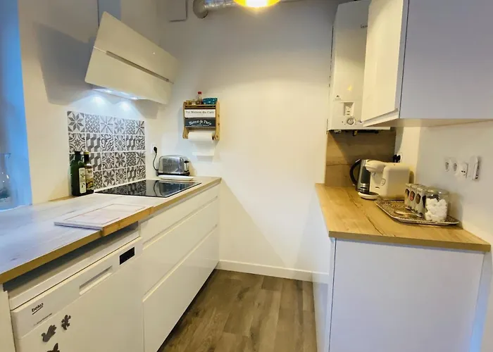 Le Fauvette * 로데즈